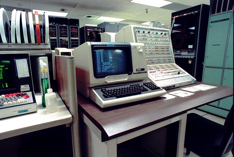 Analog Tech: Voyager Computers